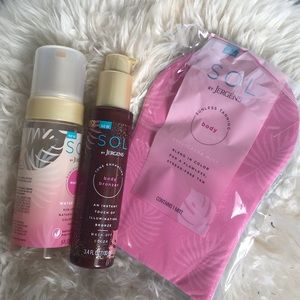 Sol by Jergens tanning set.
